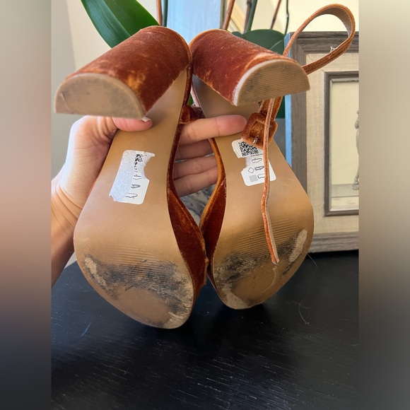 ASOS velvet platform sandal - Picture 4 of 5